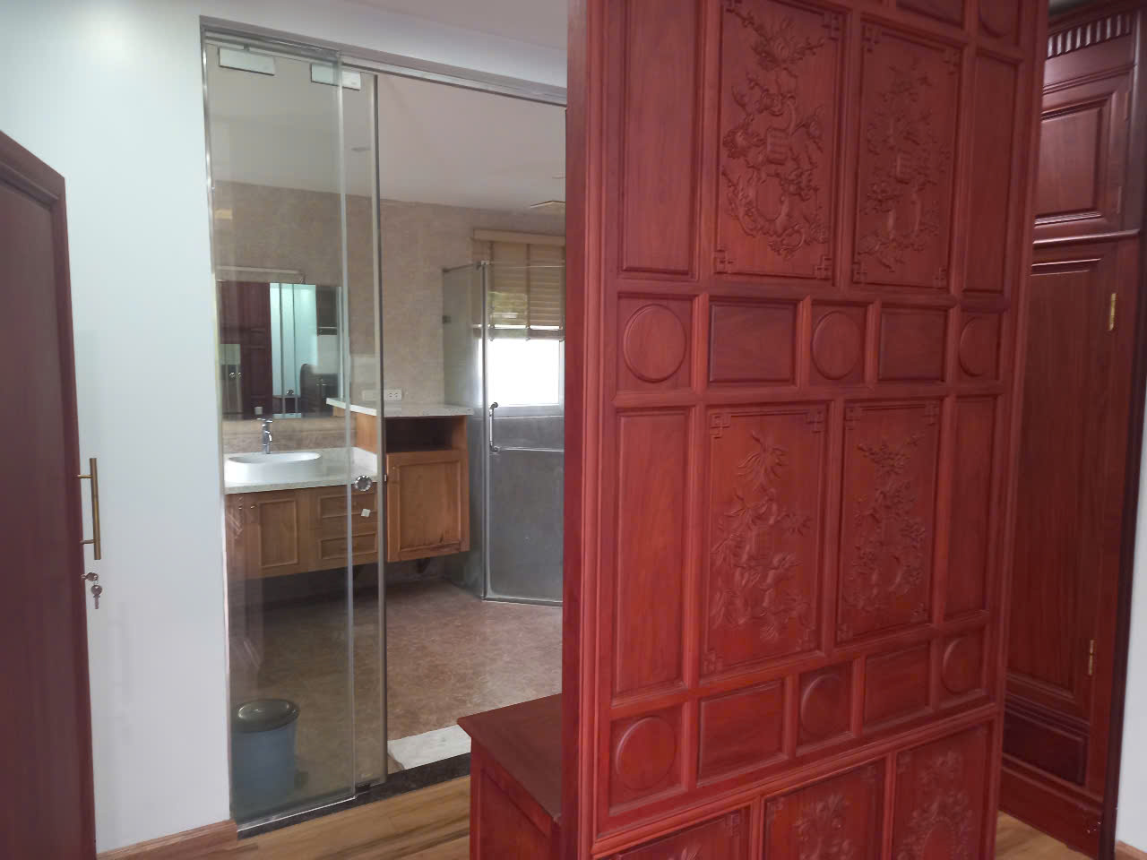 Bán Biệt Thự Đơn lập căn góc 320m2, đầy đủ đồ bên khu vườn mai Ecopark 7