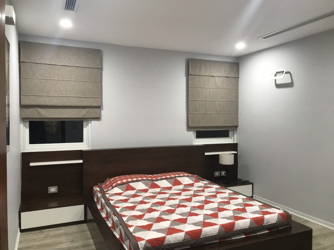 Biệt thự Đơn lập 324m2,full đồ đẹp bên khu Vườn Mai Ecopark cần bán 9