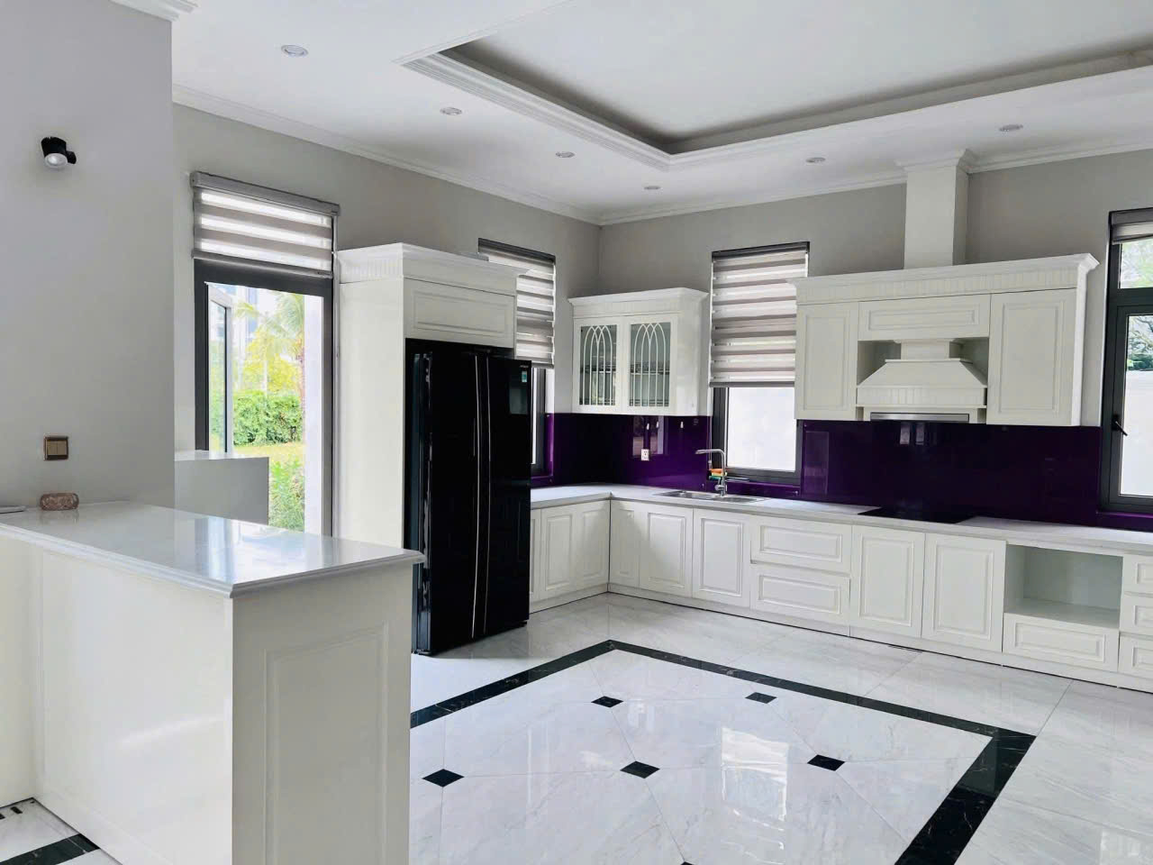 Biệt thự đơn lập 4 phòng ngủ, full nội thất đẹp bên khu Harmony Vinhomes Riverside cho thuê 2