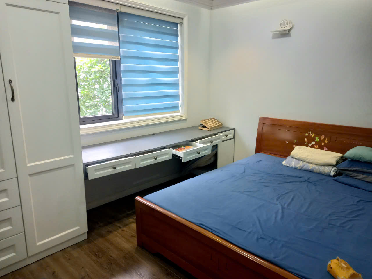 Biệt thự sân vườn 4 phòng ngủ, đủ đồ bên khu Mimosa Ecopark cho thuê 3