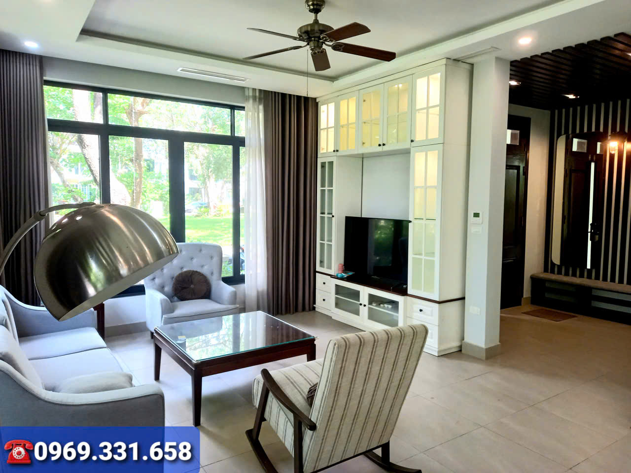 Biệt thự sân vườn rộng,3 phòng ngủ,full đồ. giá rẻ bên khu Marina Ecopark cho thuê 1