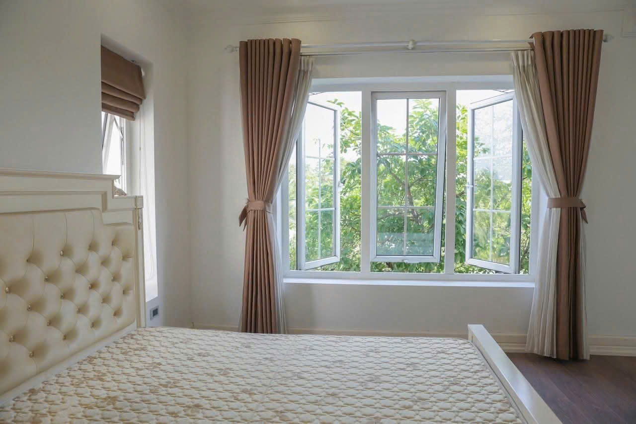 Biệt thự song lập sân vườn 4 phòng ngủ,đầy đủ đồ bên Vinhomes Riverside Long biên cho thuê 9