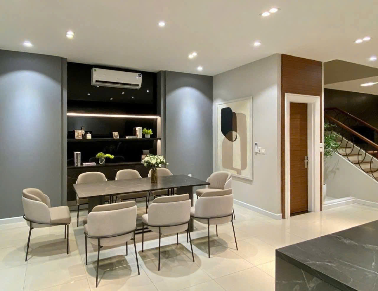 BIỆT THỰ VIEW SÔNG 3 PHÒNG NGỦ, FULL ĐỒ BÊN VINHOMES RIVERSIDE GIA LÂM CHO THUÊ 1