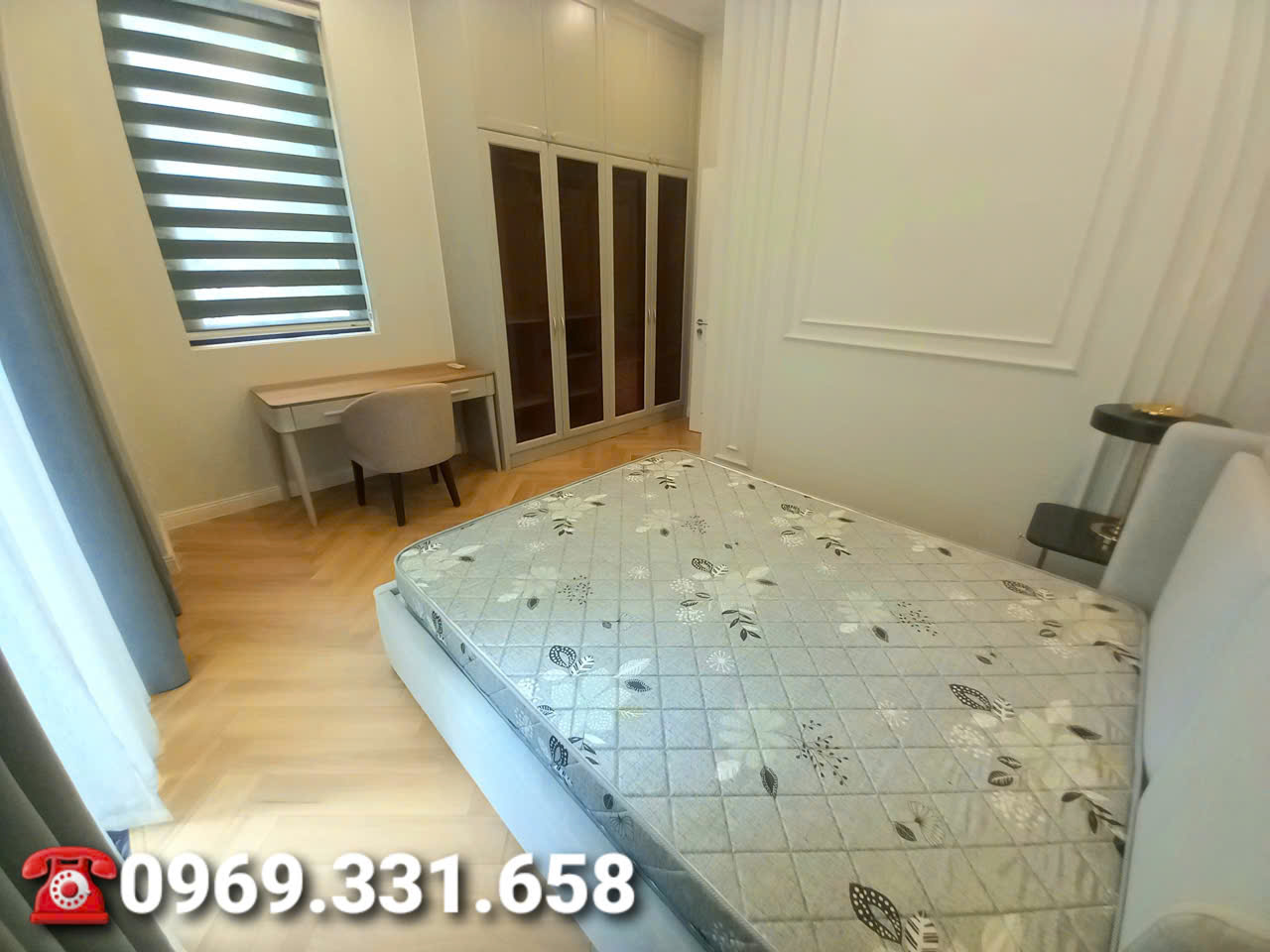 Căn Biệt Thự 300m2, 6 phòng ngủ,đầy đủ đồ đẹp bên khu BT Đảo Ecopark cần cho thuê 18