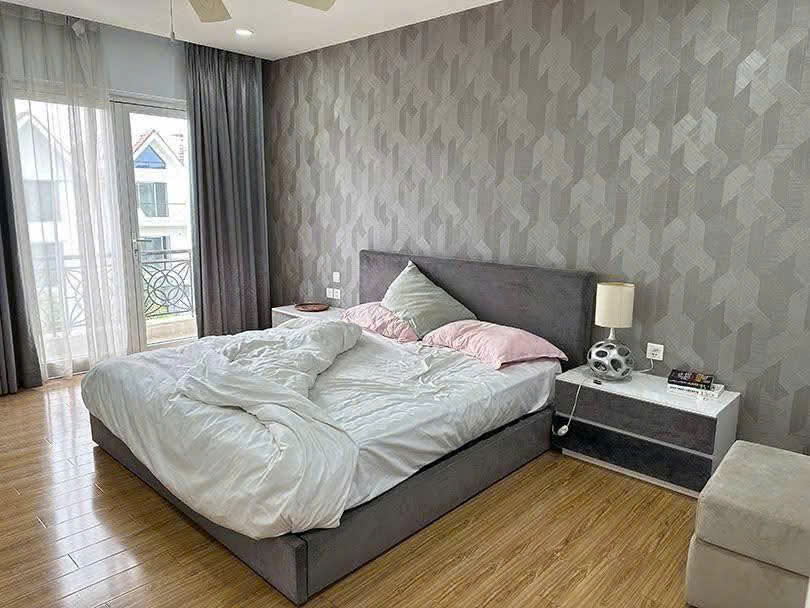 Căn biệt thự đơn lập 4 phòng ngủ, đầy đủ đồ,view sông bên Vinhomes riverside long biên cho thuê 5