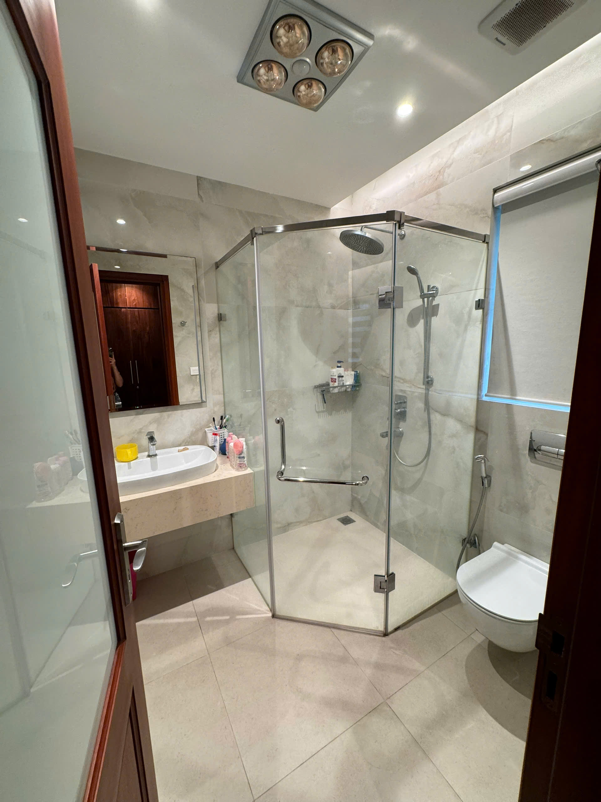 Căn Biệt thự đơn lập góc 325m2, 3 phòng ngủ, đủ đồ đẹp bên vườn tùng Ecopark cần bán 9