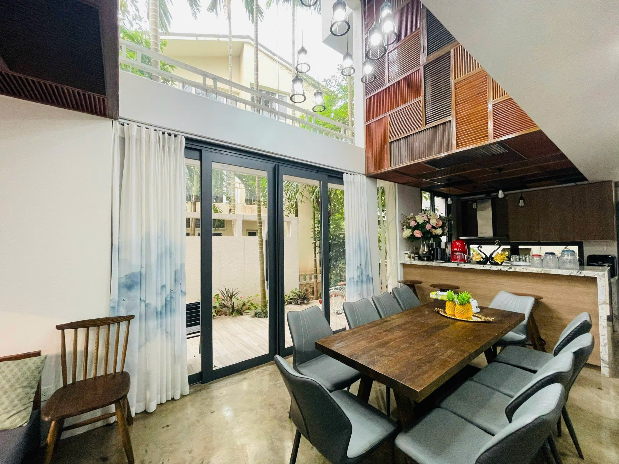 Căn Biệt Thự Song lập 162m2, full đồ đẹp bên Vườn Mai Ecopark cần cho thuê 2