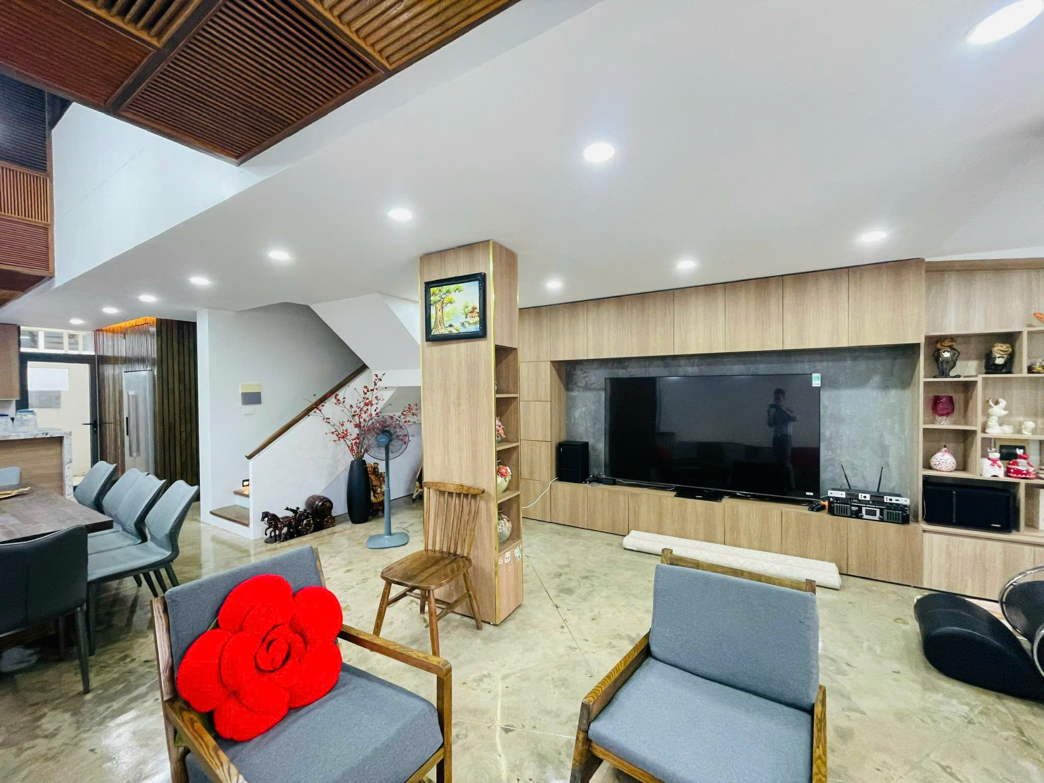 Căn Biệt Thự Song lập 162m2, full đồ đẹp bên Vườn Mai Ecopark cần cho thuê 5
