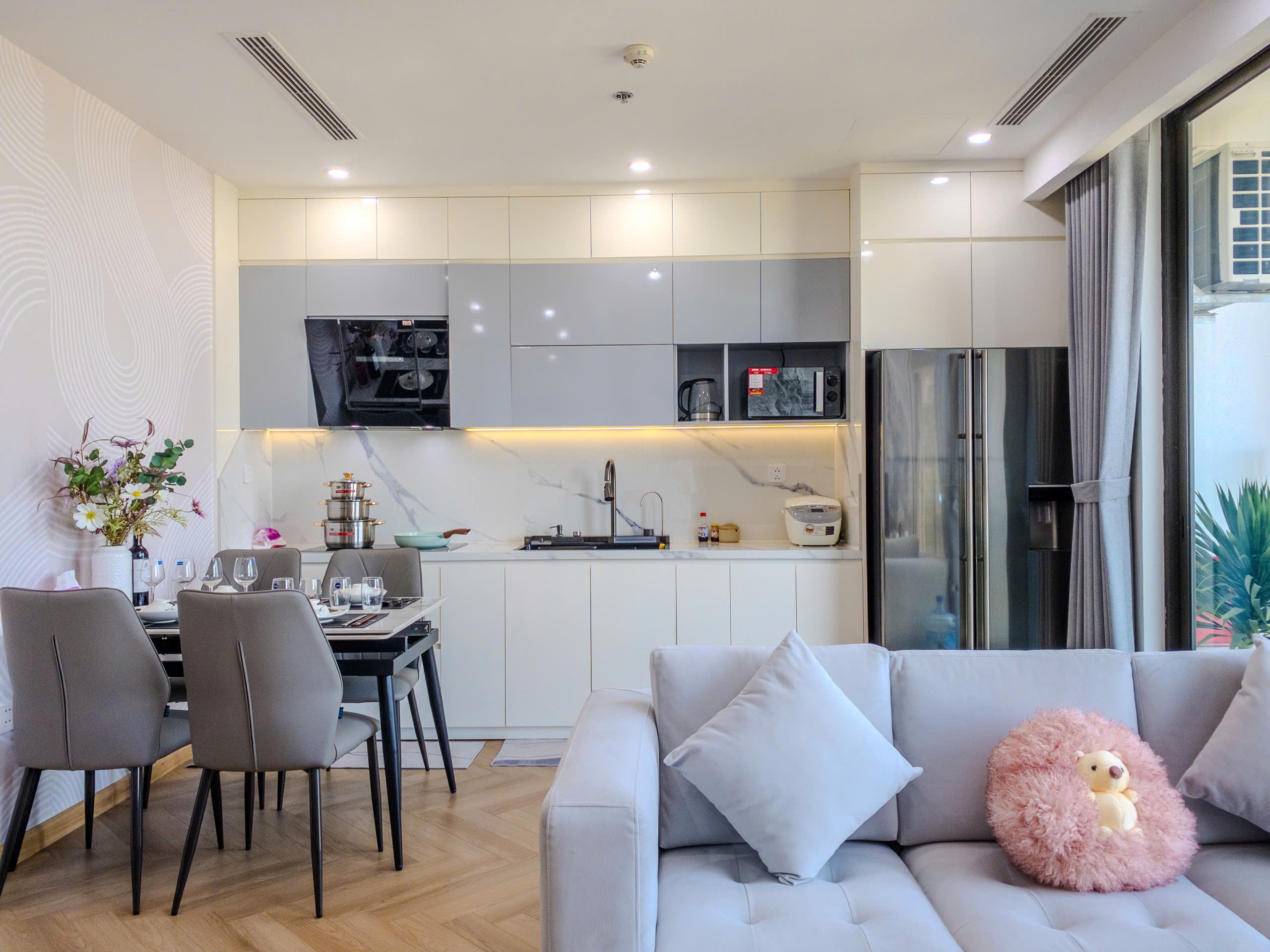Căn Duplex 120m2, 3 phòng ngủ, full đồ đẹp bên tòa Solforest cần cho thuê 1