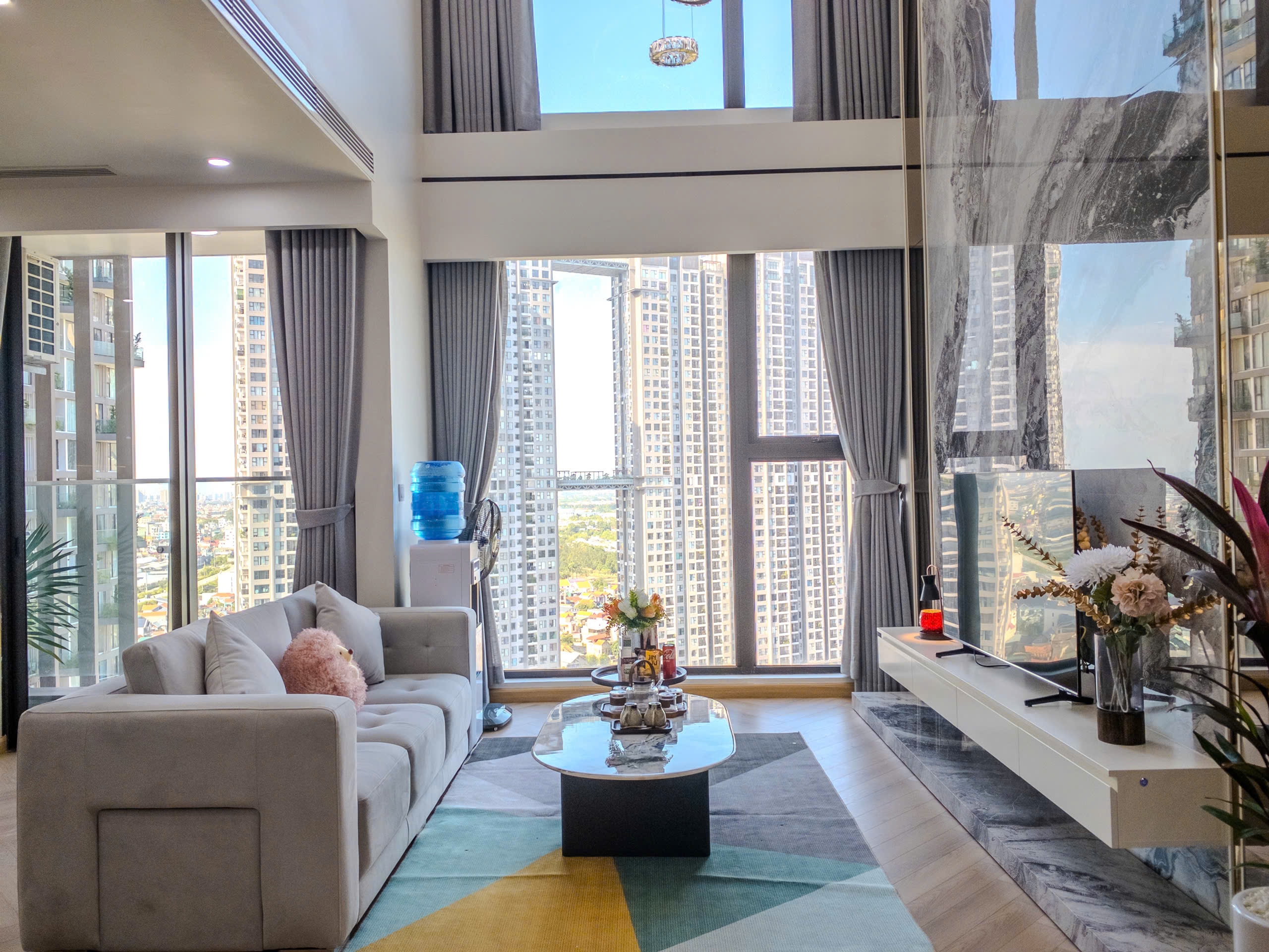 Căn Duplex 120m2, 3 phòng ngủ, full đồ đẹp bên tòa Solforest cần cho thuê 2