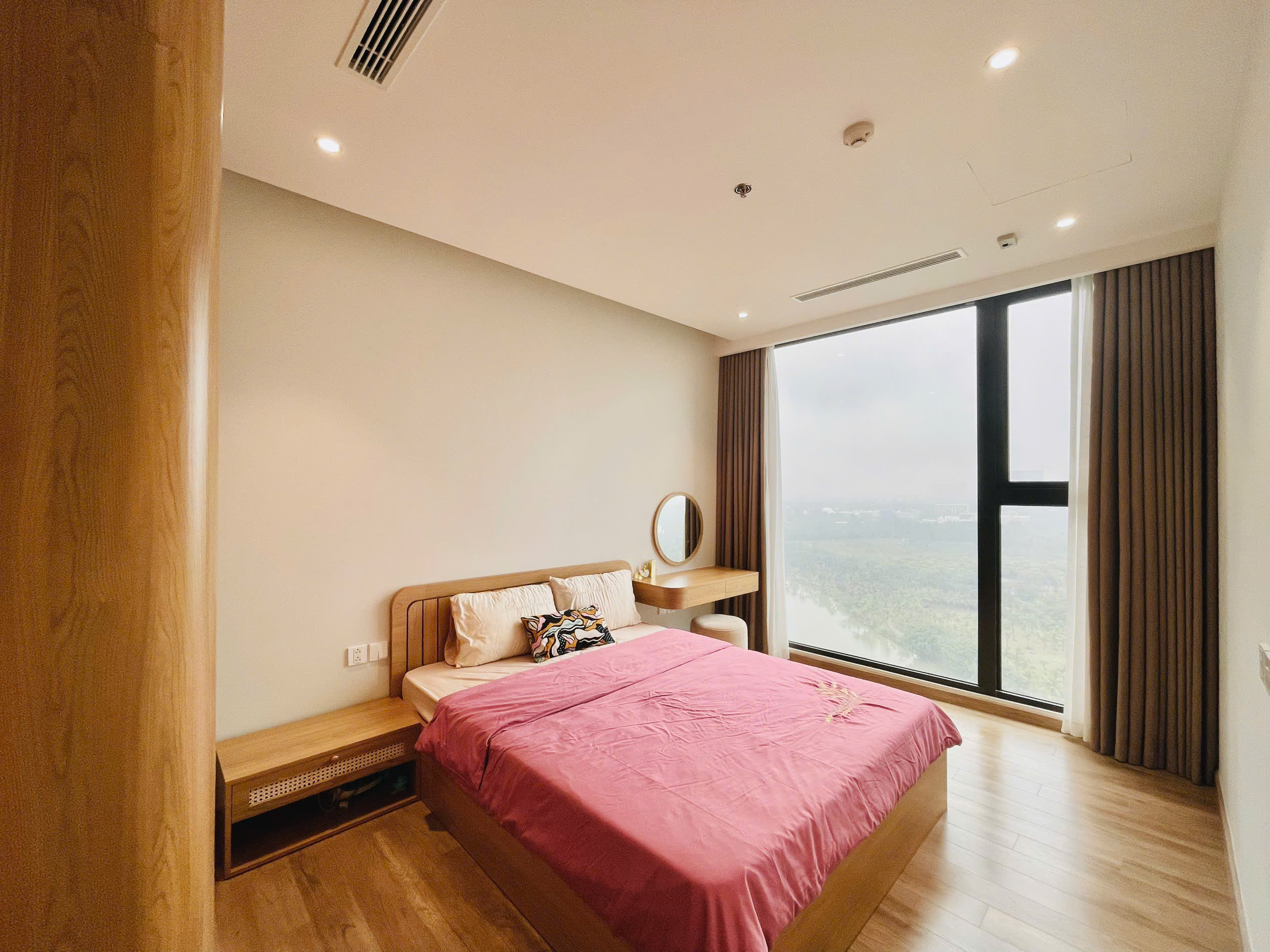 Căn hộ 2 phòng ngủ,đủ đồ cao cấp bên tòa L1 Landmark Ecopark cho thuê 7