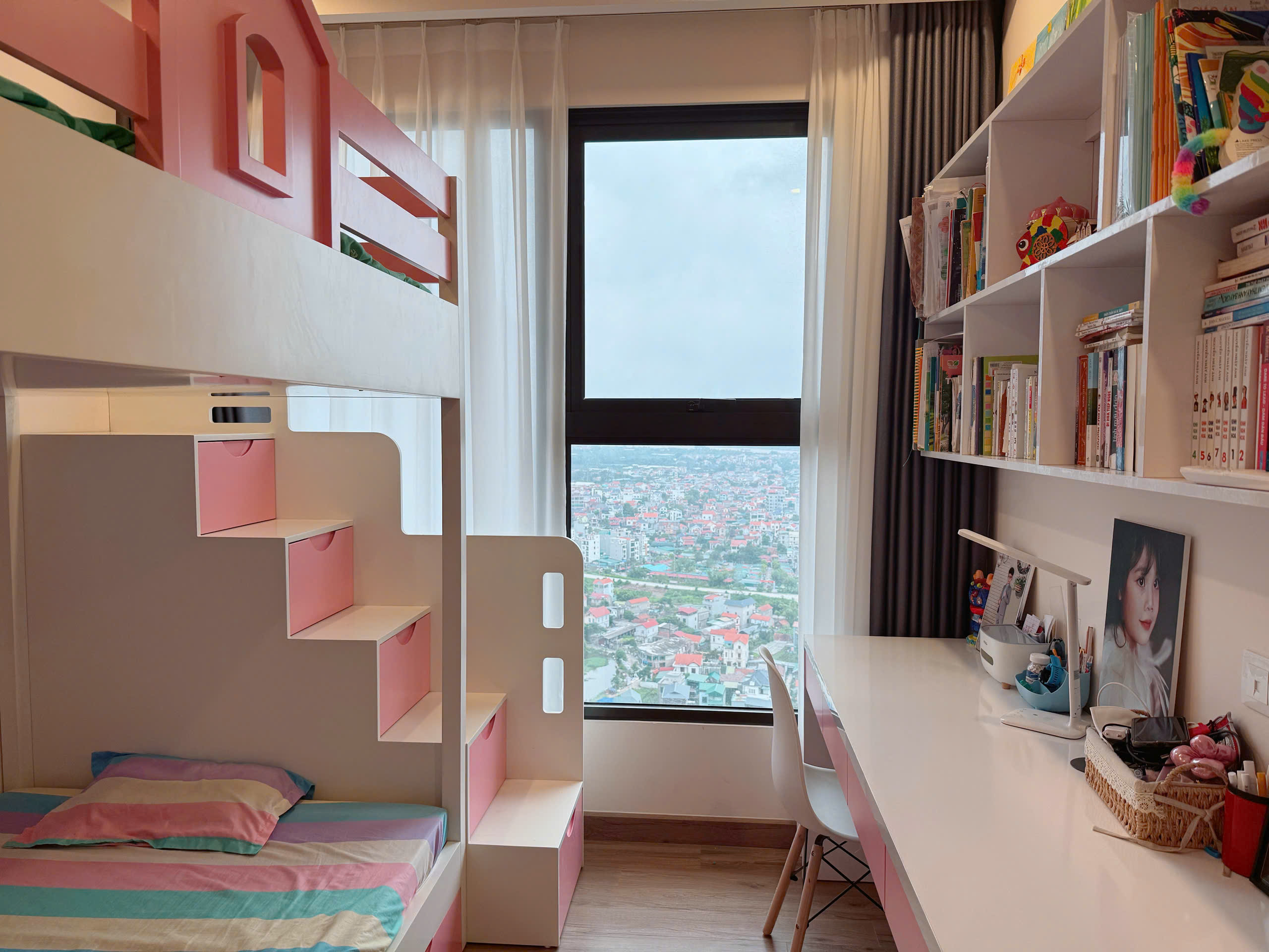 Căn hộ 3 phòng ngủ, đầy đủ đồ ,tầng cao bên tòa Sp Skyoasis Ecopark cho thuê 7