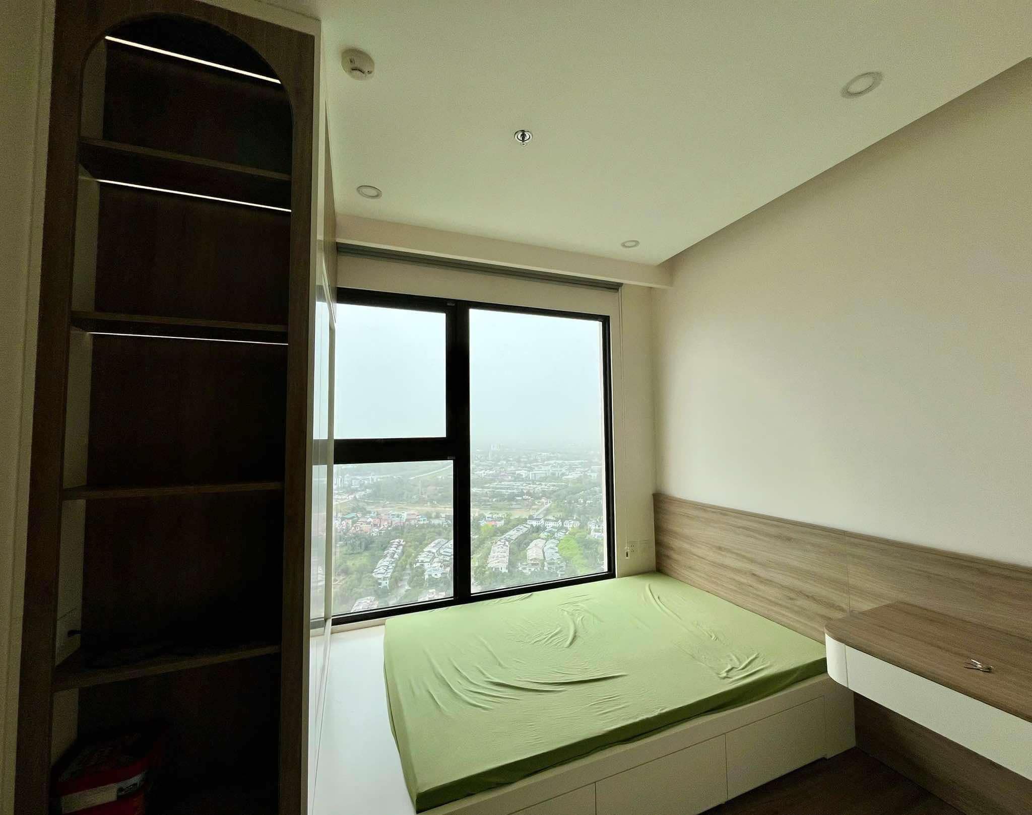Căn hộ 3 phòng ngủ tòa SP sky oasis cho thuê 5