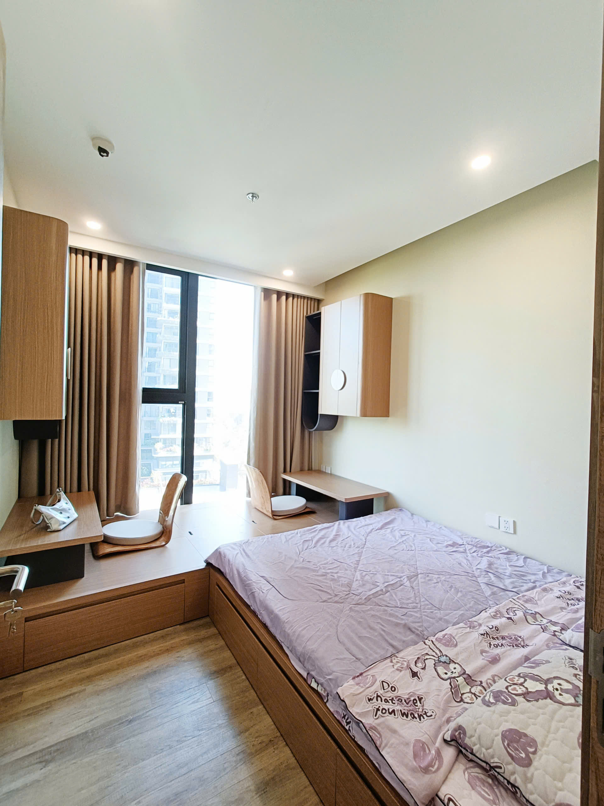 căn hộ 67m2, 2 phòng ngủ, đủ đồ bên tòa R3 onsen Ecopark cần cho thuê 8
