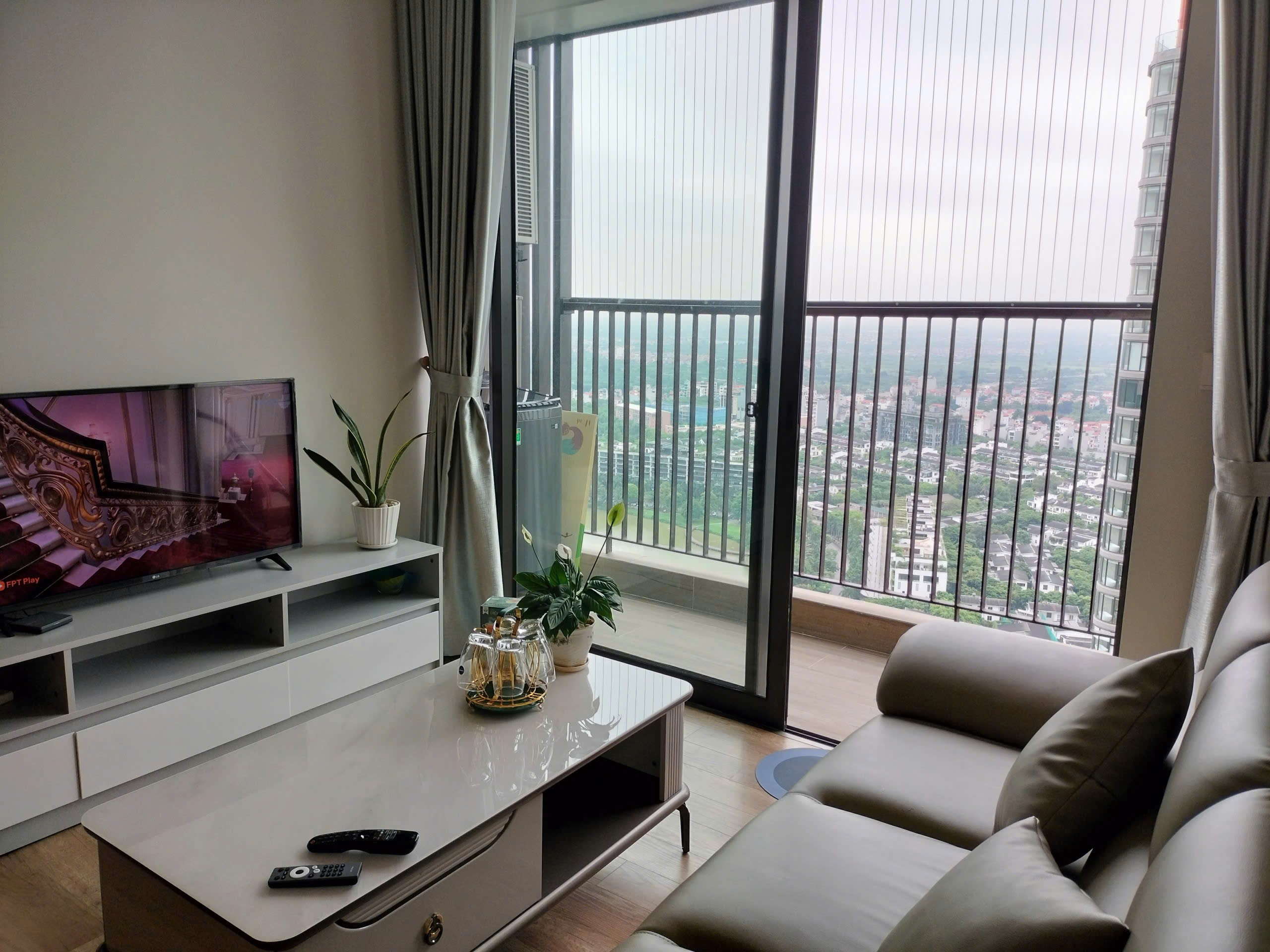 căn hộ 68m2,2 phòng ngủ đủ đồ, view hồ thiên Nga tòa R2 Onsen Ecopaek cho thuê 1