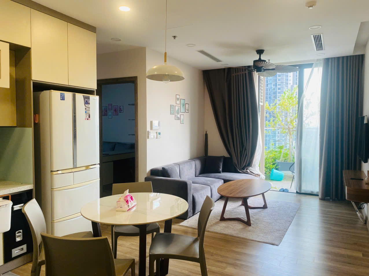 Căn hộ 94m2, 3 phòng ngủ, đủ đồ bên tòa Solforest Ecopark cần cho thuê 2