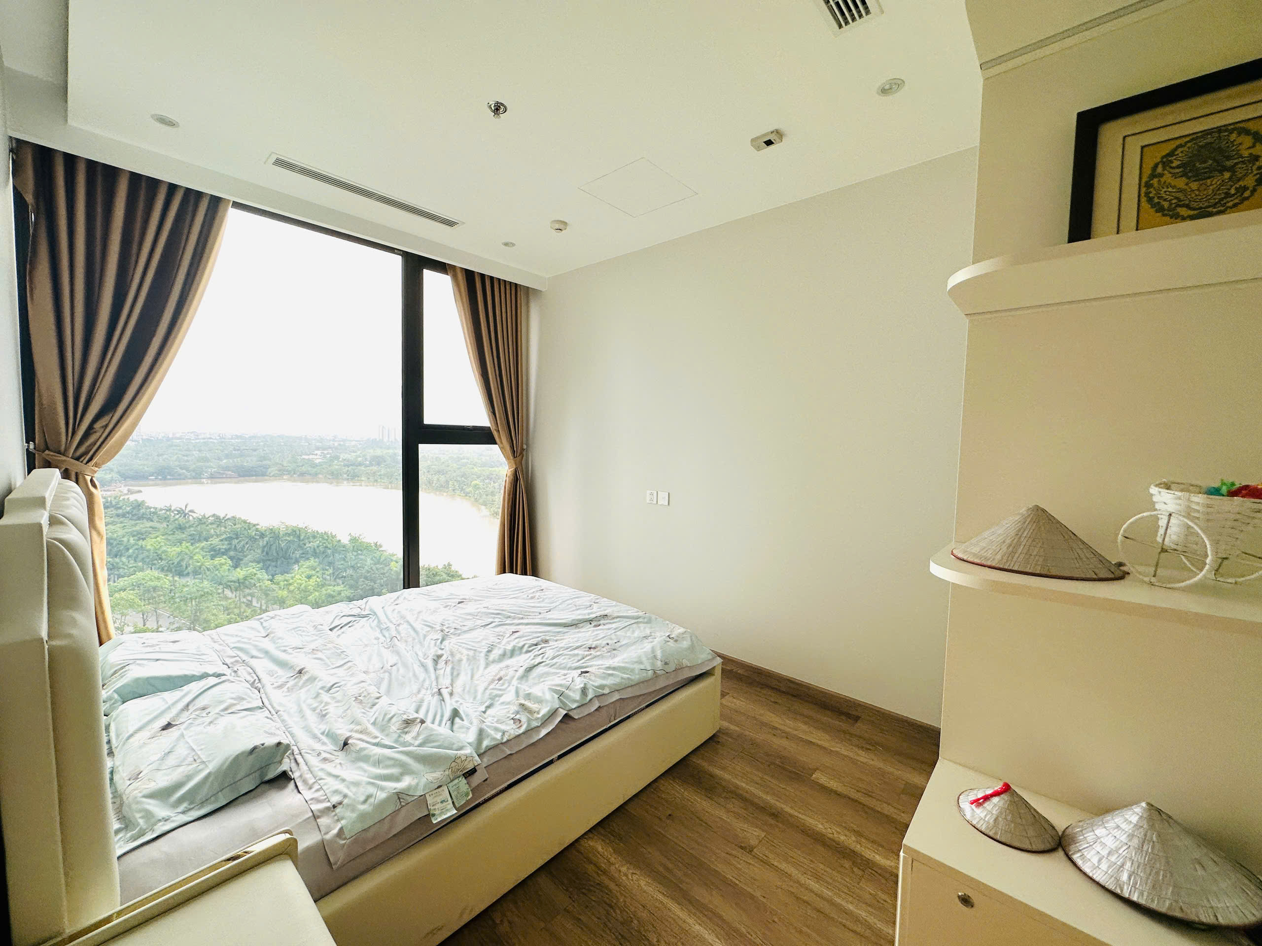 Căn hộ cao cấp 3 phòng ngủ, đủ đồ ,view hồ thiên nga tòa landmark Ecopark cần cho thuê 6