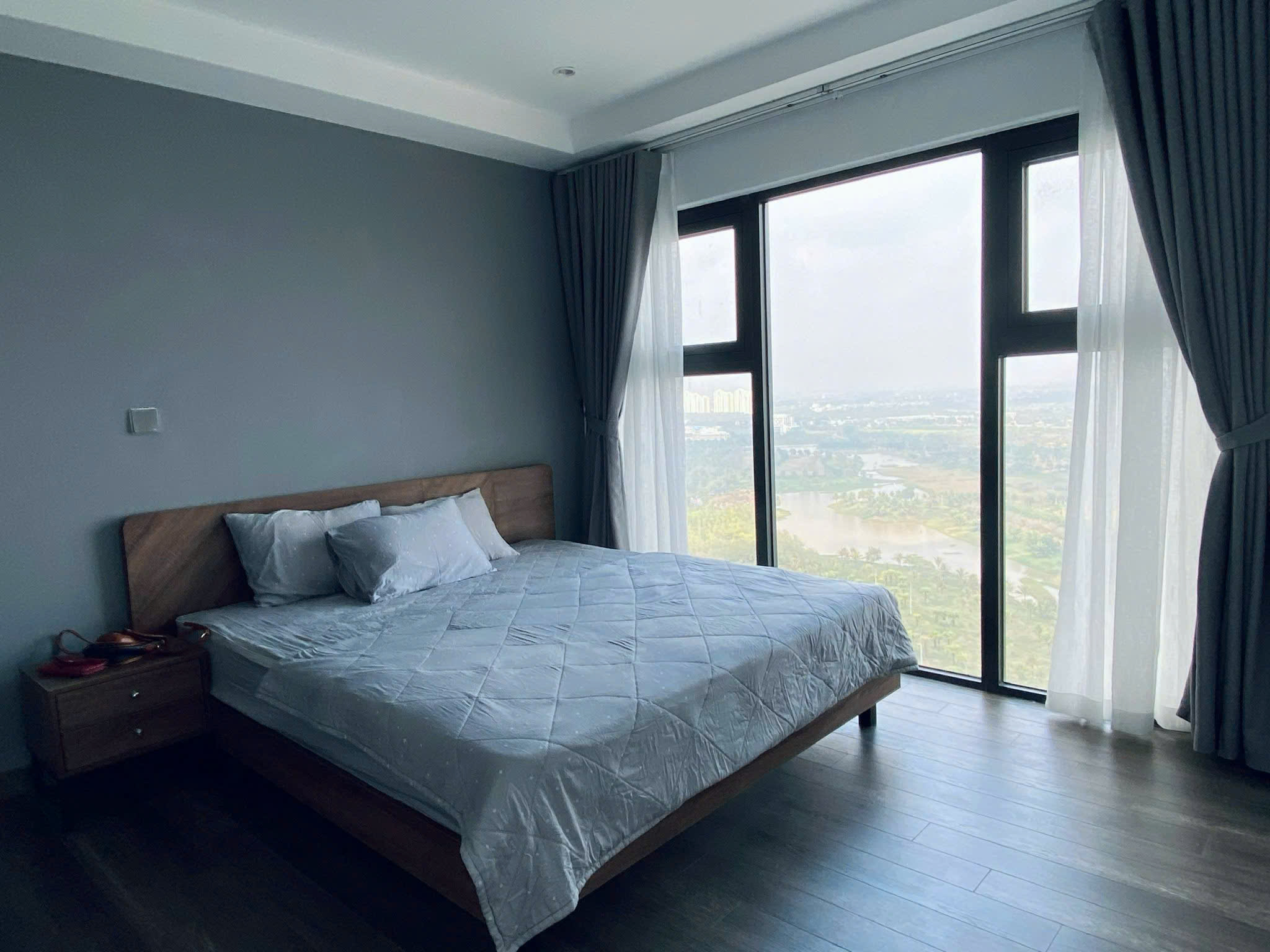 Căn hộ rộng, 3 phòng ngủ, full nội thất cao cấp bên tòa Park 2 Ecopark cần cho thuê 5