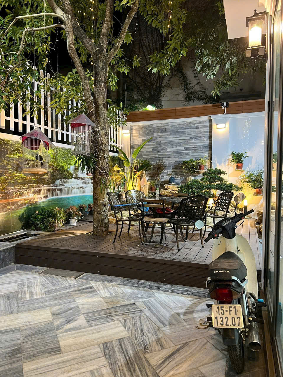 Chính chủ cần bán căn Biệt Thự Đơn lập 325m2+ 100m2 đất lưu thông bên Vườn Tùng Ecopark 3