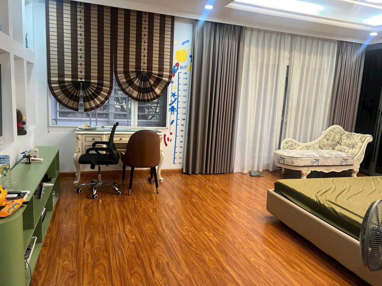 Chính chủ cần bán căn Biệt Thự Đơn lập 325m2+ 100m2 đất lưu thông bên Vườn Tùng Ecopark 6