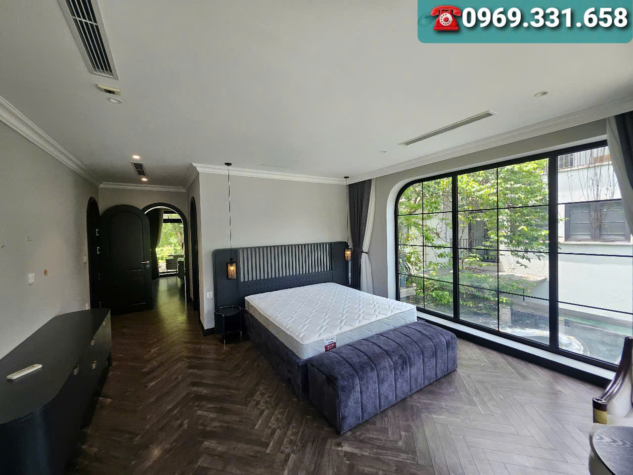 Cho thuê căn Biệt Thự Đơn Lập 325m2,đầy đủ đồ cao cấp vên vườn Tùng Ecopark 6