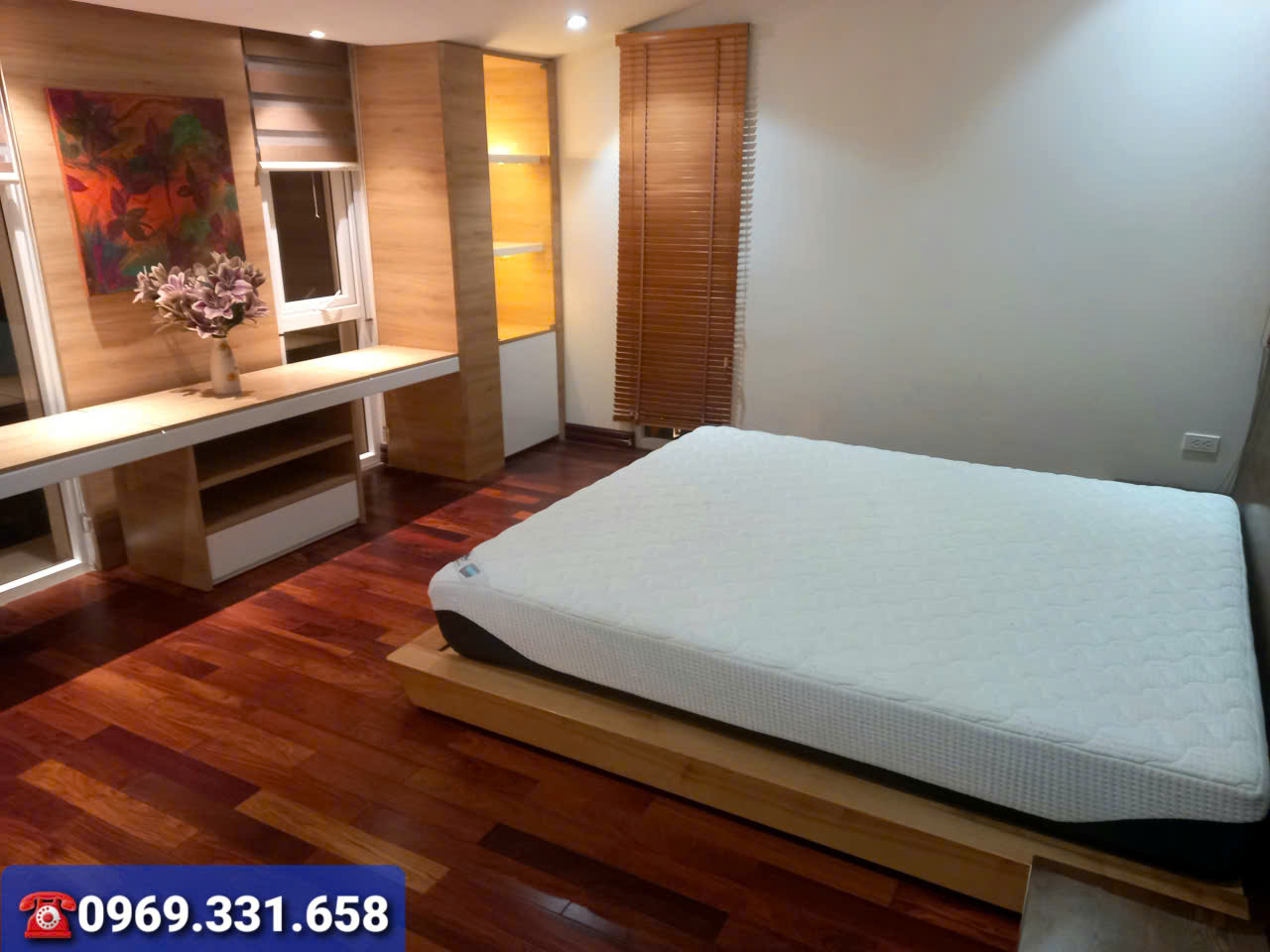 Cho thuê căn BTSL sân vườn, 3 phòng ngủ, đủ đồ đẹp bên Vườn tùng Ecopark 5
