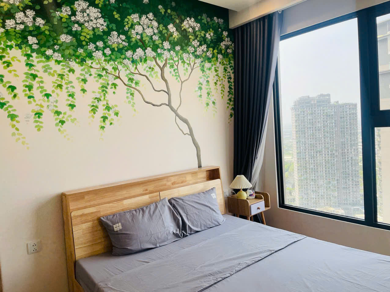 Cho thuê căn hộ 3 phòng ngủ, đủ đồ đẹp bên tòa Sky Oasis Ecopark 5