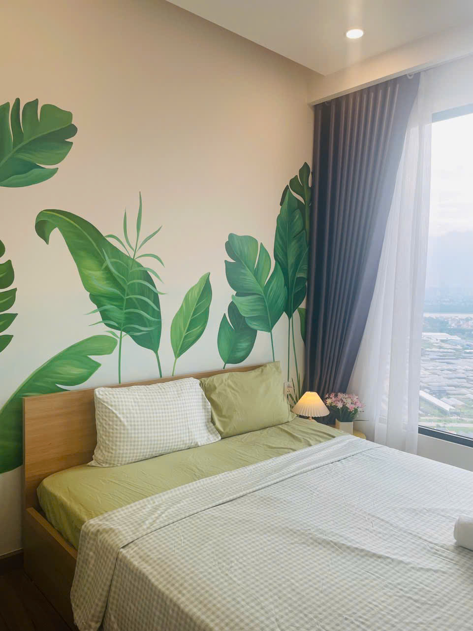 Cho thuê căn hộ 3 phòng ngủ, đủ đồ đẹp bên tòa Sky Oasis Ecopark 8