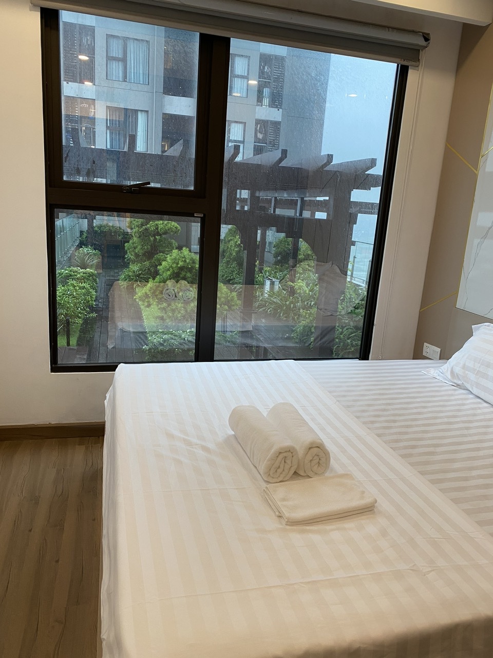 Cho thuê căn hộ 3 phòng ngủ, full đồ đẹp bên tòa S2 Sky Oasis Ecopark 7