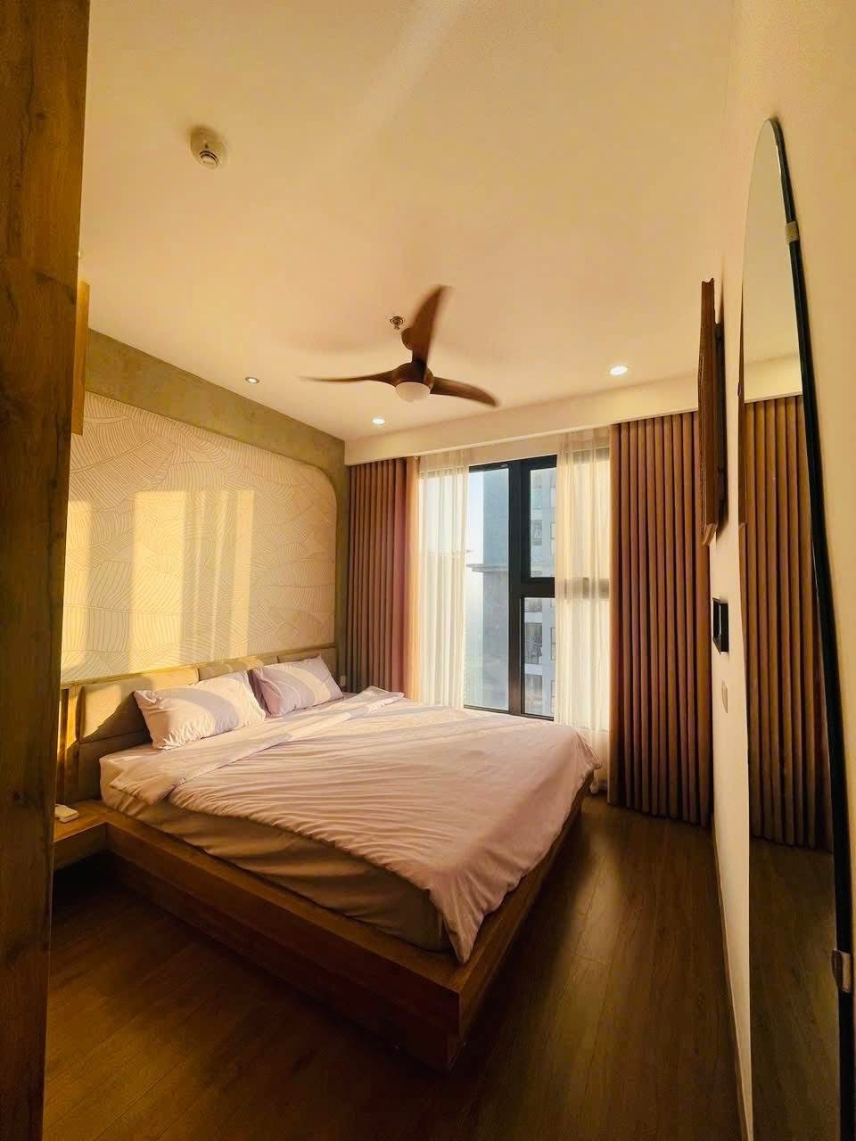 Cho thuê căn hộ 3 phòng ngủ tòa S1 Sky oasis view đảo 7
