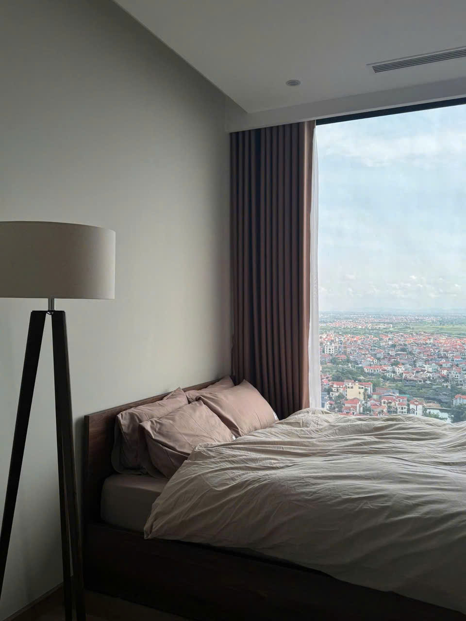 Cho thuê căn hộ đầy đủ đồ tại tòa L1 Landmark giá 17 triệu 4
