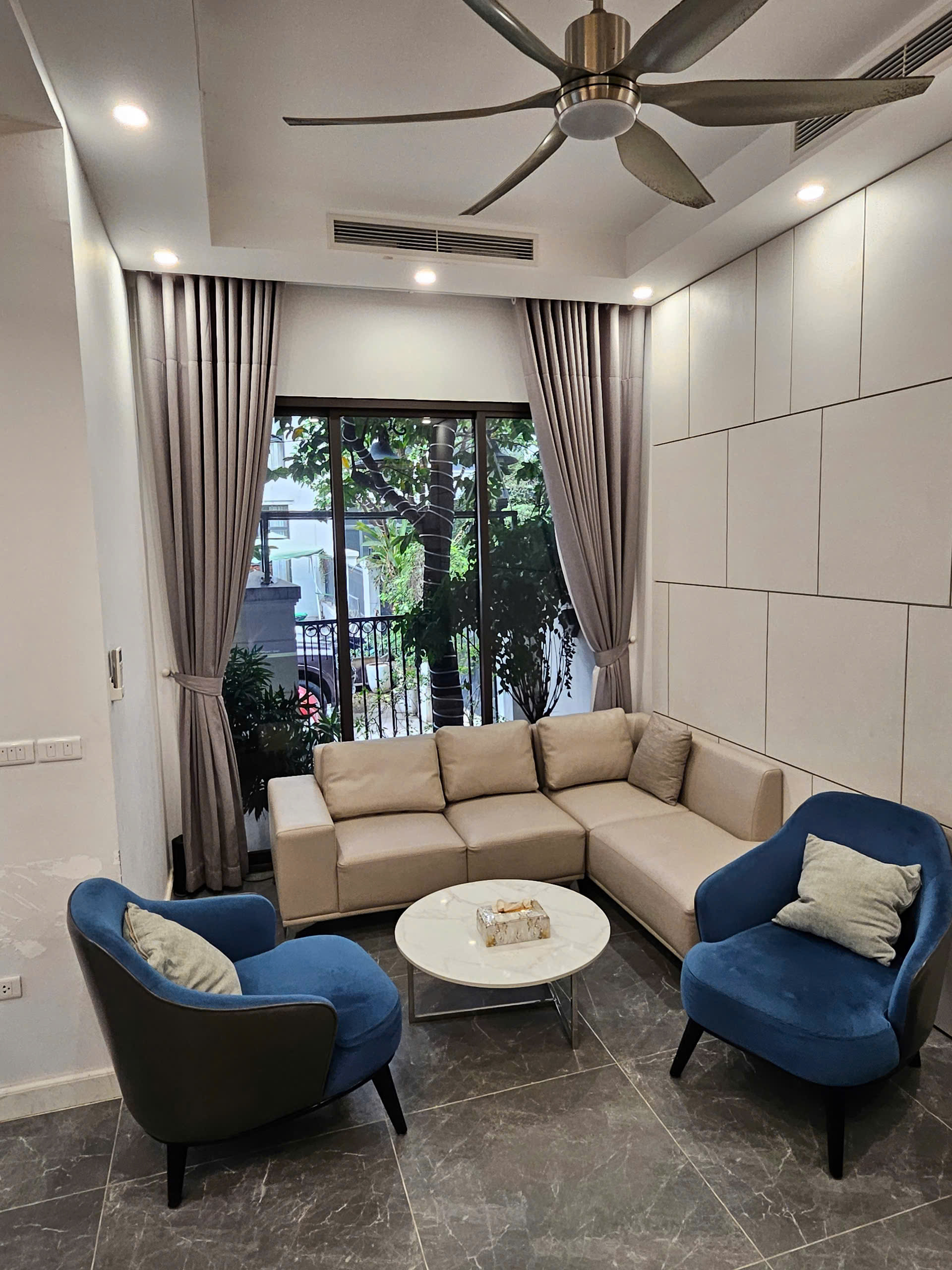 biệt thự song lập 3 phòng ngủ, full đồ bên khu sao biển Ocean park 1 gia lâm cho thuê