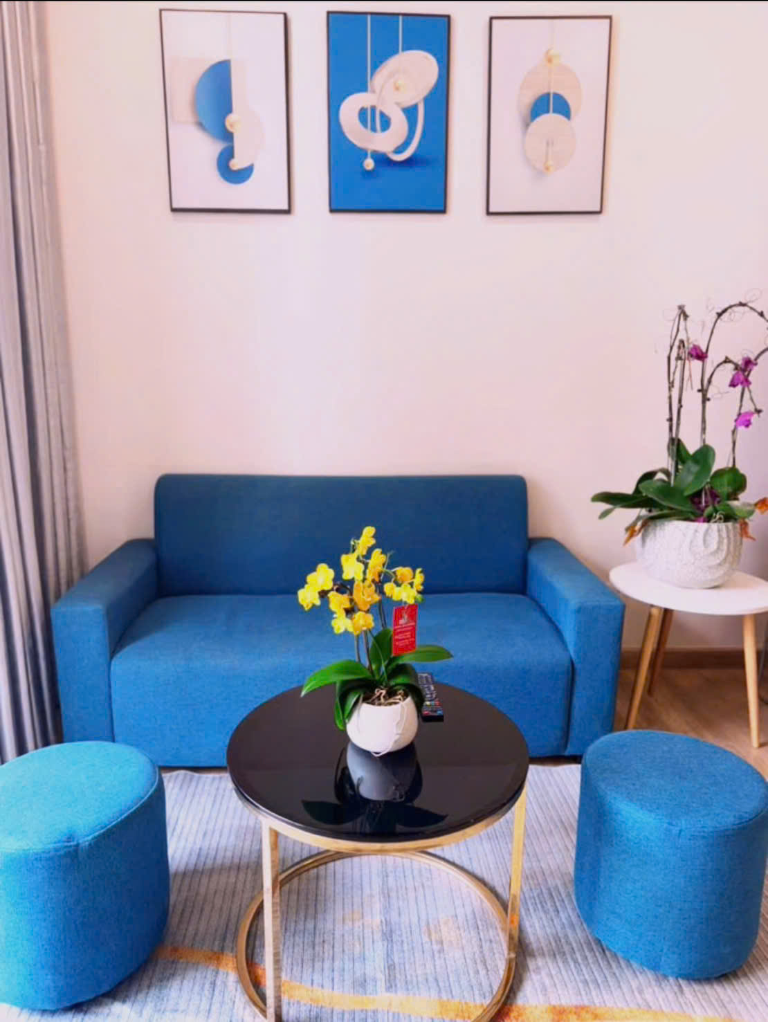 Căn hộ 53m2,2 phòng ngủ,đủ đồ bên tòa Solforest Ecopark cho thuê