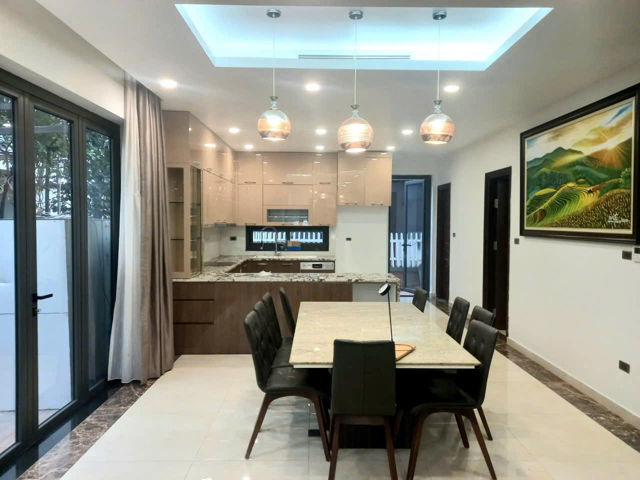 [CHO THUÊ] BIỆT THỰ SONG LẬP MIMOSA ECOPARK – 4 PHÒNG NGỦ – SÂN VƯỜN RỘNG – FULL ĐỒ