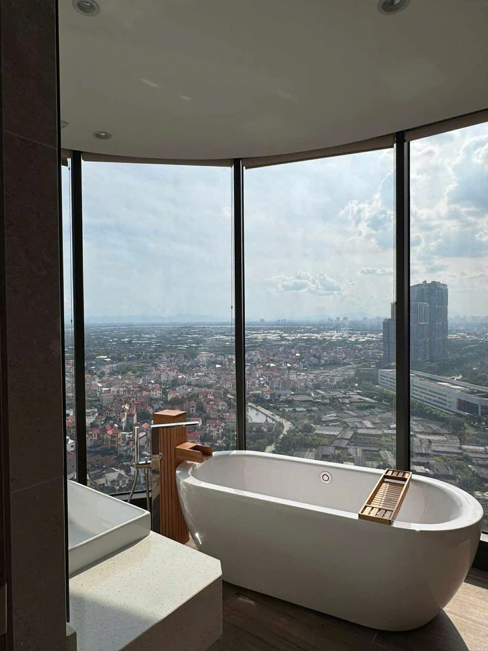 Cho thuê căn hộ đầy đủ đồ tại tòa L1 Landmark giá 17 triệu