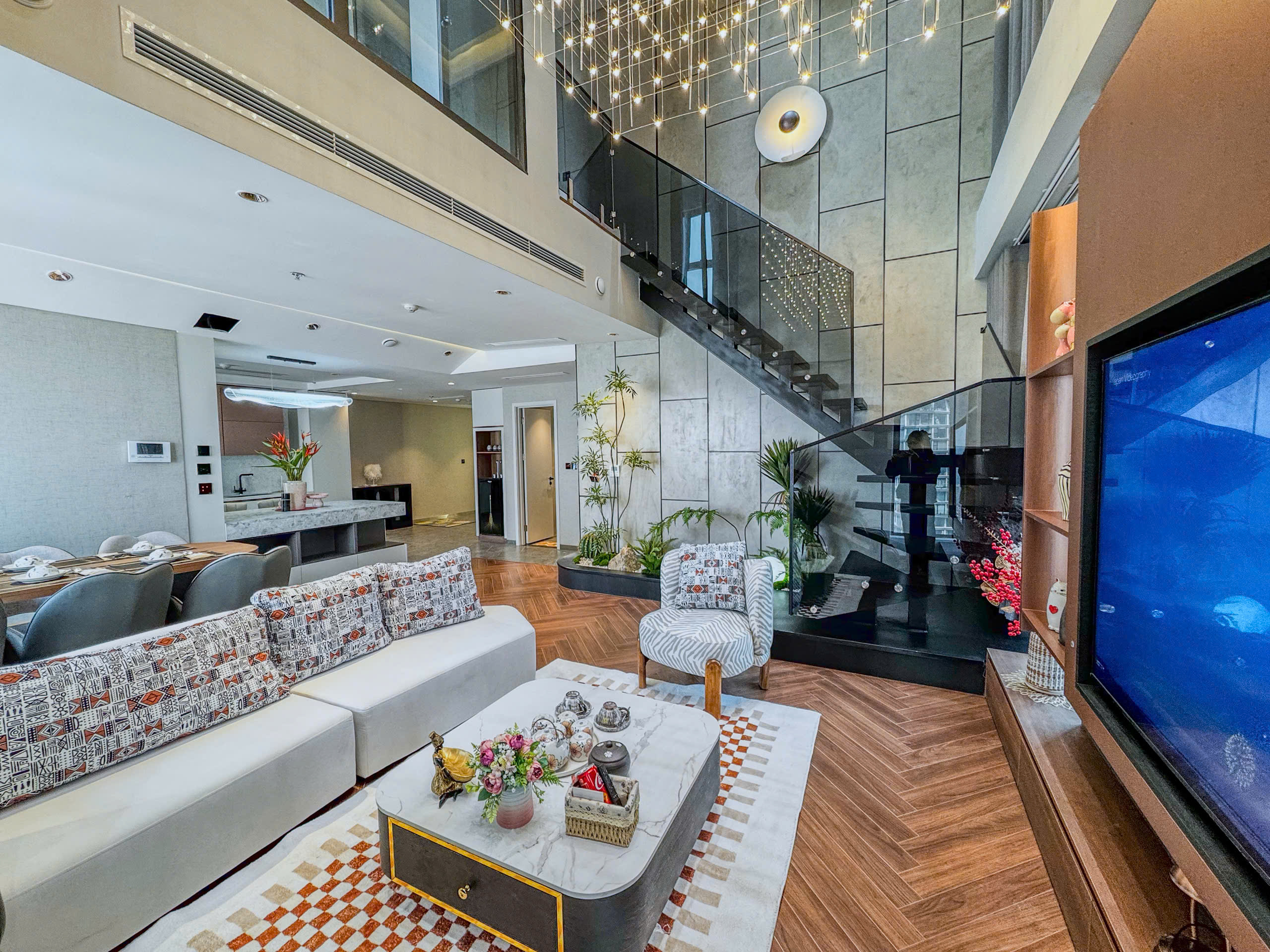 Cho thuê căn hộ Duplex 90m2 x 2 tầng tòa Haven Park Ecopark - 3 phòng ngủ, trần cao, full nội thất cao cấp