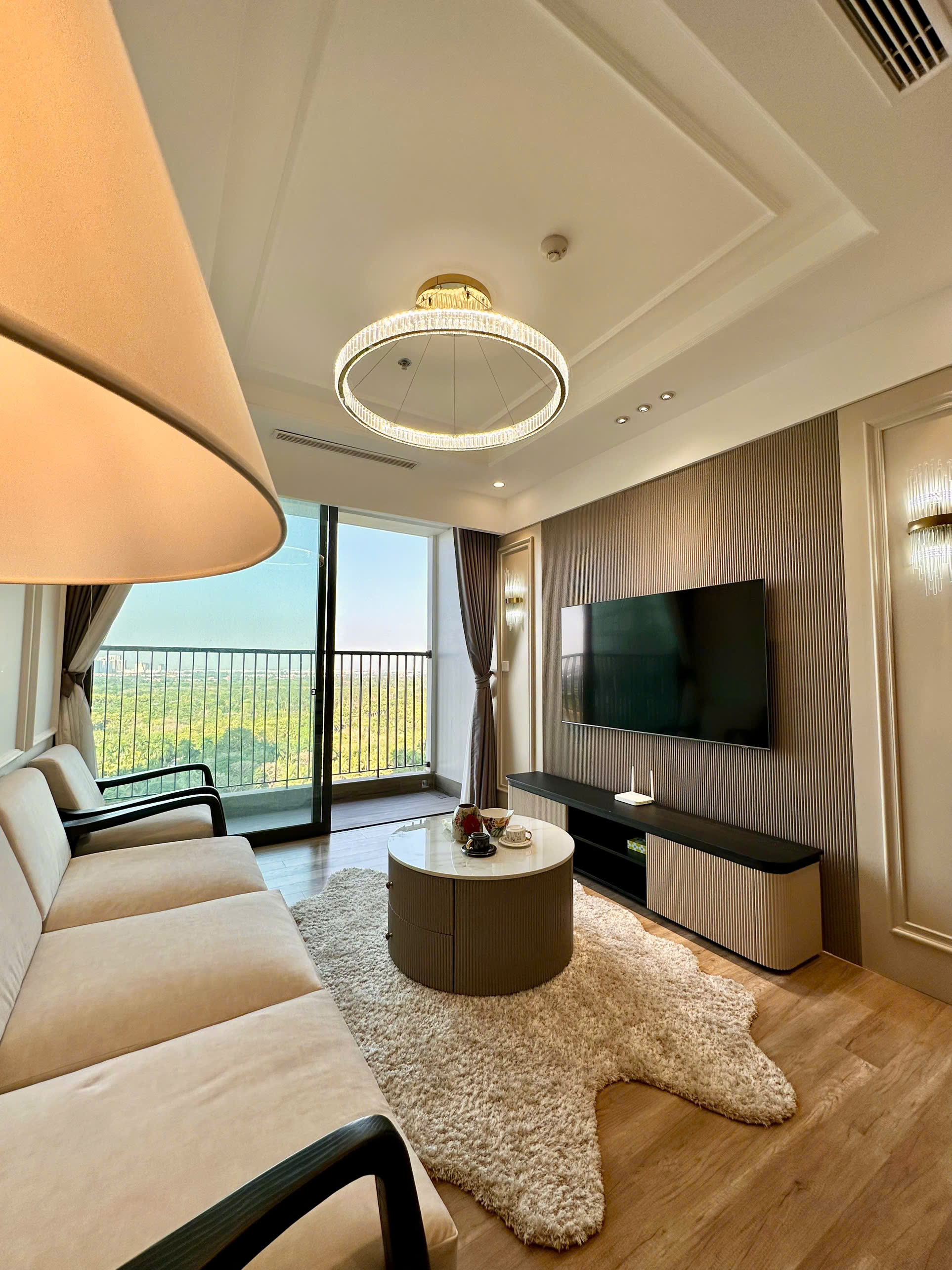 [CHO THUÊ] CĂN HỘ LUXURY 2PN – VIEW TRỰC DIỆN HỒ THIÊN NGA TẠI L1 THE LANDMARK