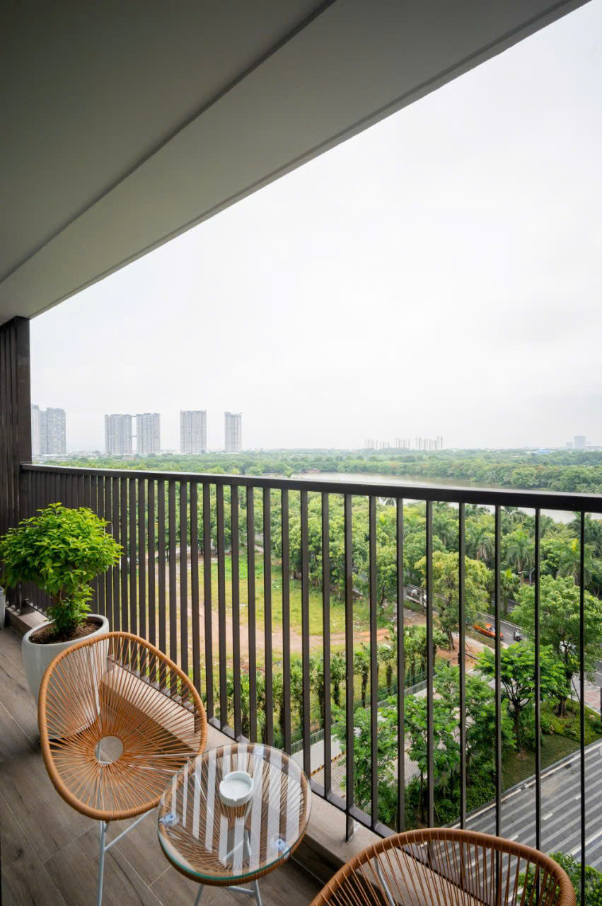 Cho Thuê Căn Hộ Tầng Trung Tòa L2 Landmark Ecopark - 74m², 2PN, Đủ Đồ Đẹp