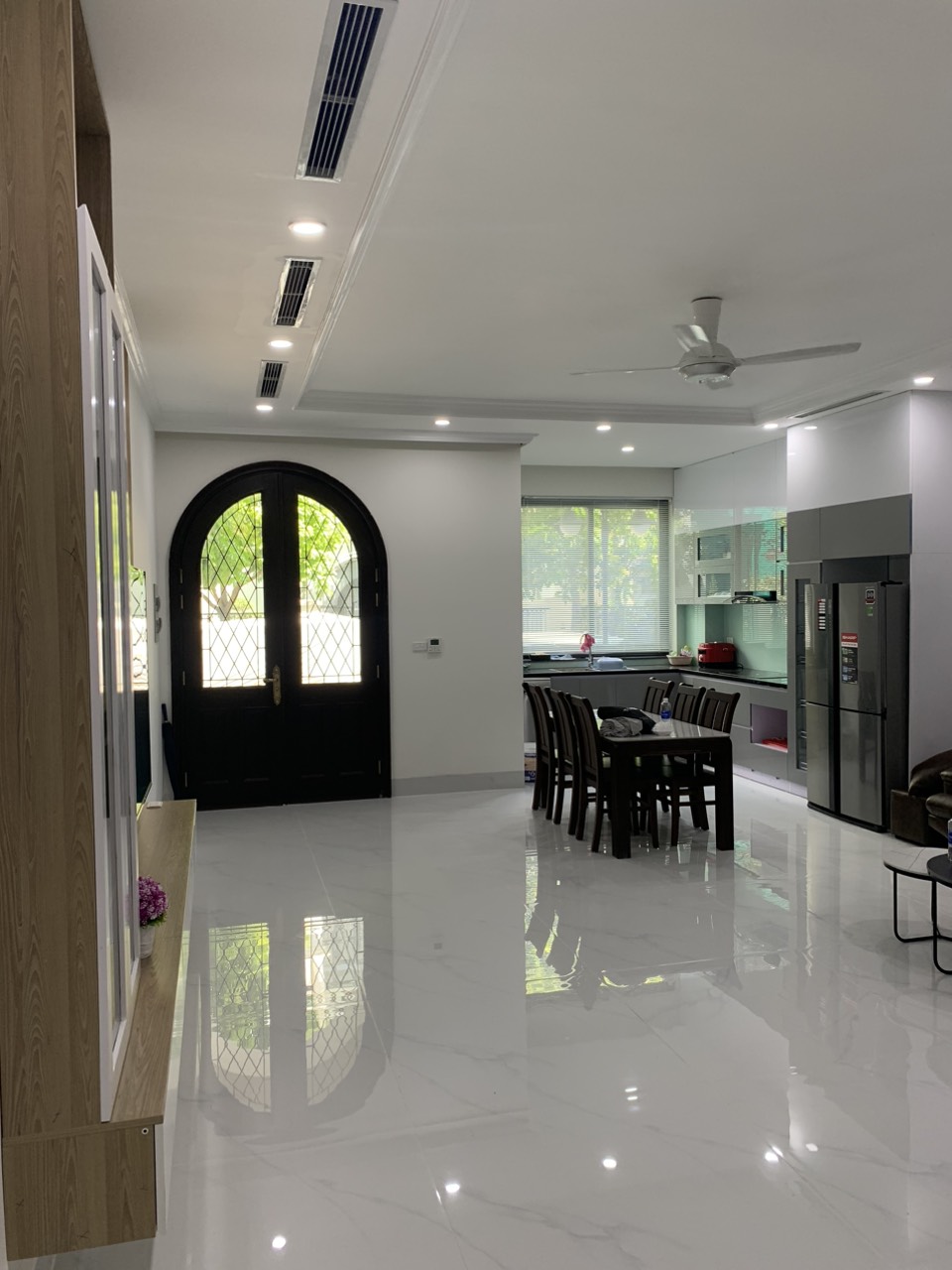 CHO THUÊ CĂN LIỀN KỀ NGỌC TRAI – PHÂN KHU ĐÓNG VIP NHẤT OCEAN PARK 1 – 4 PHÒNG NGỦ FULL ĐỒ